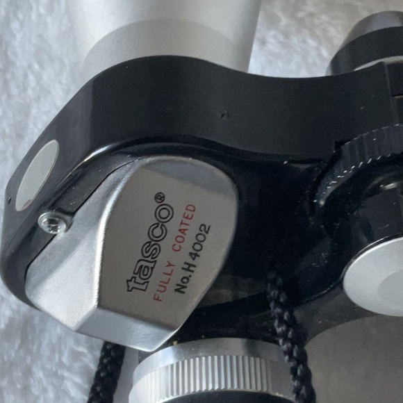Vintage bushnell silver  and Black Binoculars Tasco - Picture 5 of 6
